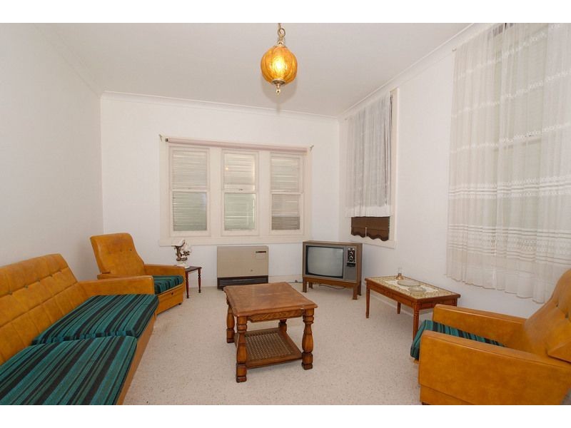 2-4 Chatfield Avenue, Rosebud West VIC 3940