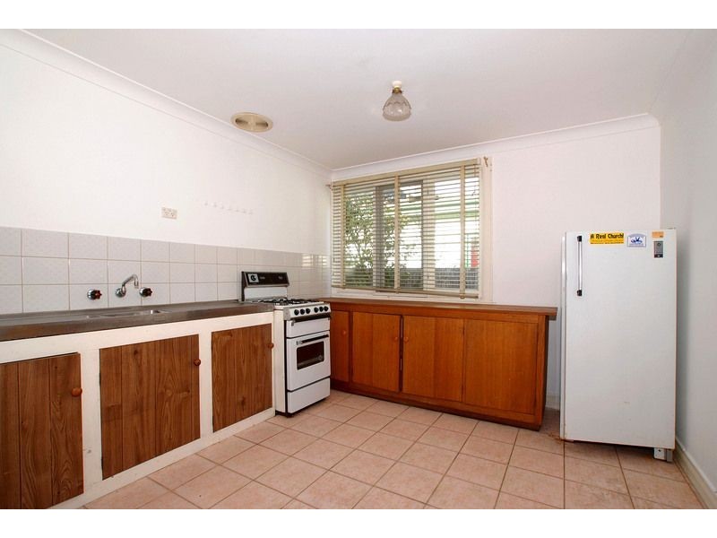 2-4 Chatfield Avenue, Rosebud West VIC 3940