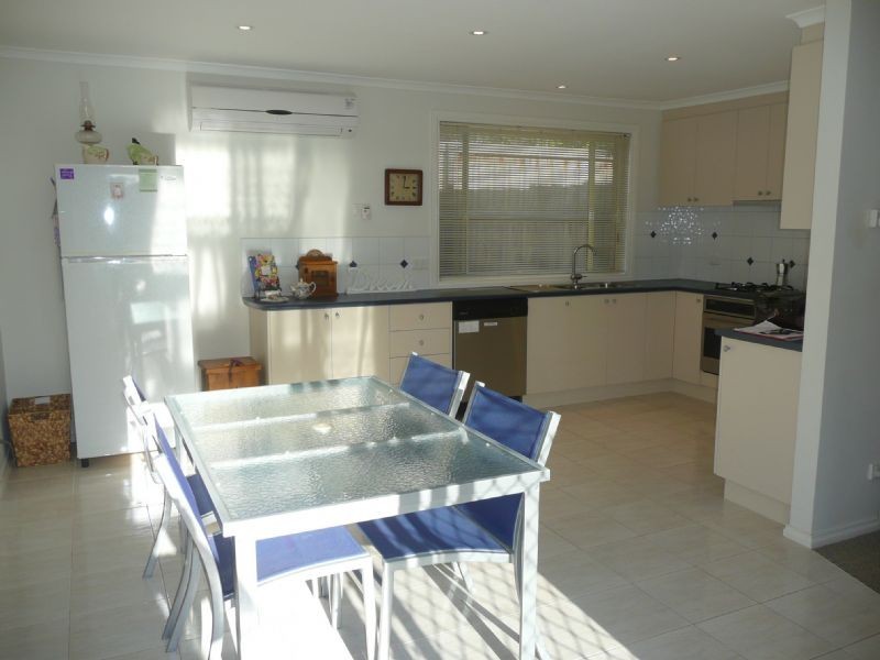 2/13 Glendale Grove, Rosebud VIC 3939