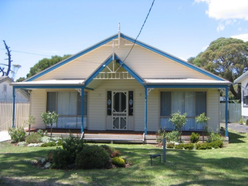 23 Lyon Street, Rosebud VIC 3939