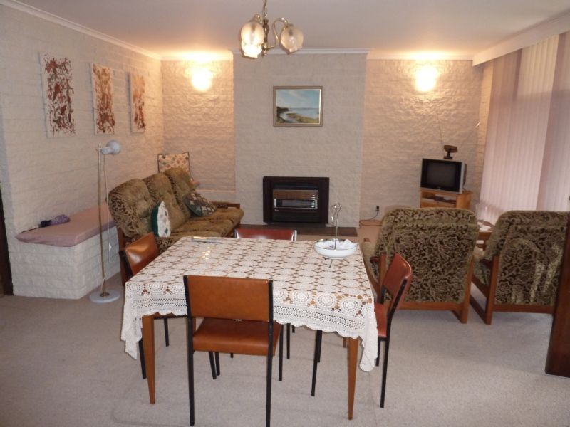 38 Hayes Avenue, Rosebud VIC 3939