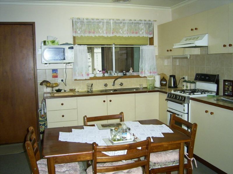 18 Balaka Street, Rosebud West VIC 3940