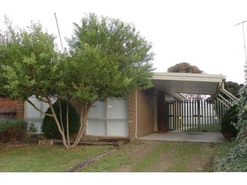 106 Sixth Avenue, Rosebud VIC 3939