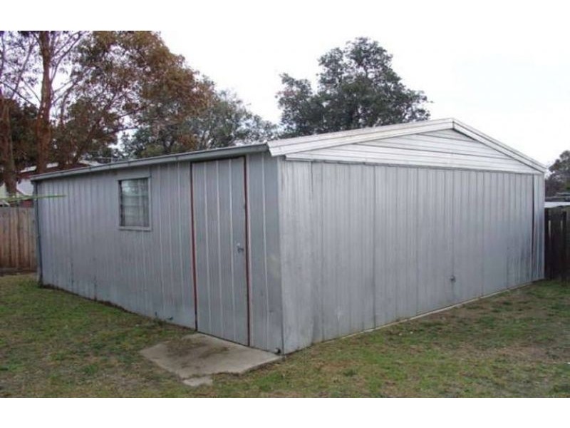 106 Sixth Avenue, Rosebud VIC 3939