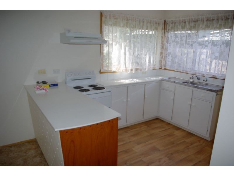 78 Second Avenue, Rosebud VIC 3939