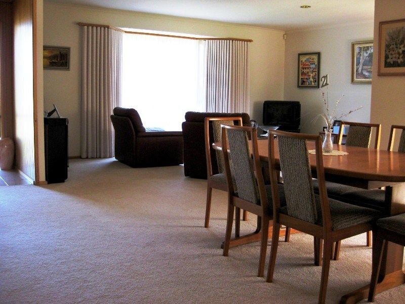 28  Currawong Court, Rosebud West VIC 3940