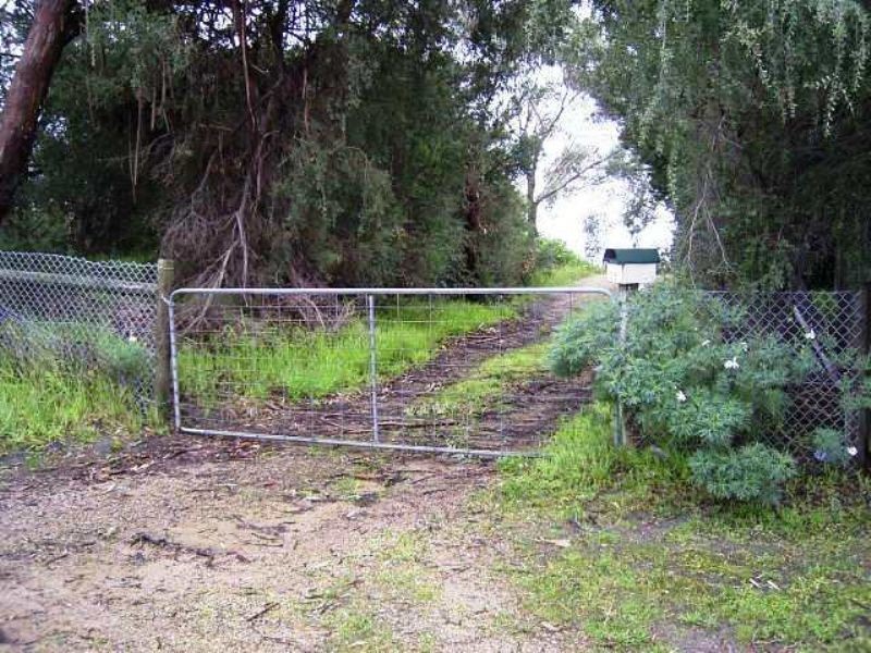 25 Sherwood Avenue, Rosebud VIC 3939