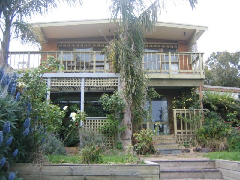 12 Troon Road, Mccrae VIC 3938