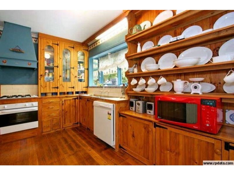 18 Lyon Street, Rosebud VIC 3939