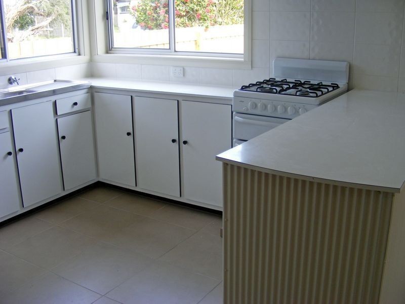 183  EIGHTH AVENUE, Rosebud VIC 3939