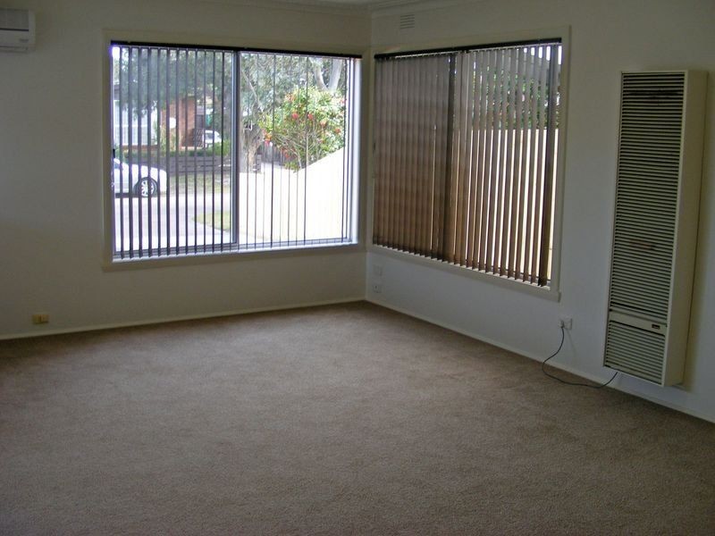 183  EIGHTH AVENUE, Rosebud VIC 3939