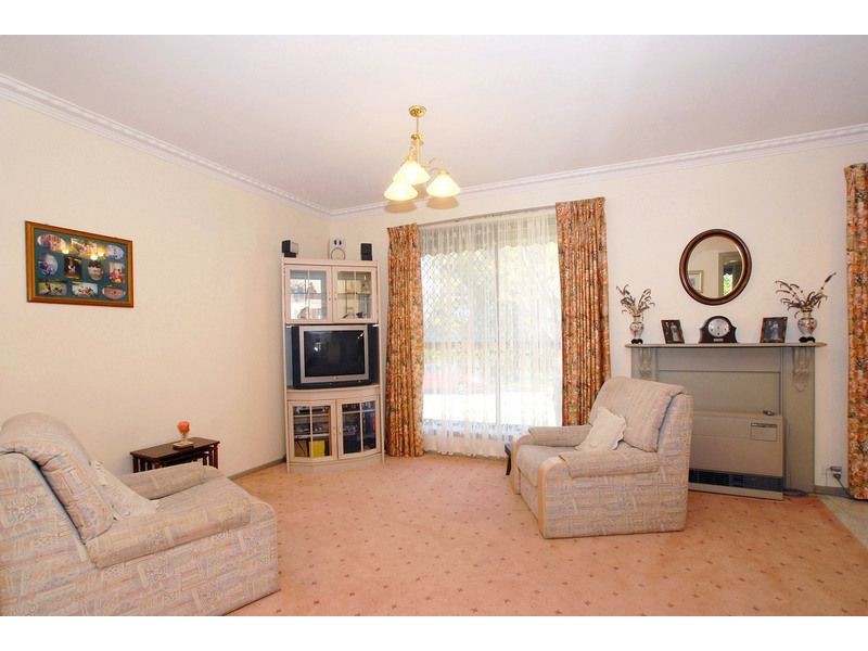 30 Walpole Avenue, Rosebud VIC 3939