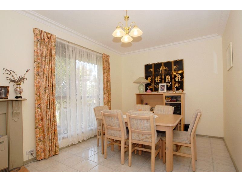 30 Walpole Avenue, Rosebud VIC 3939