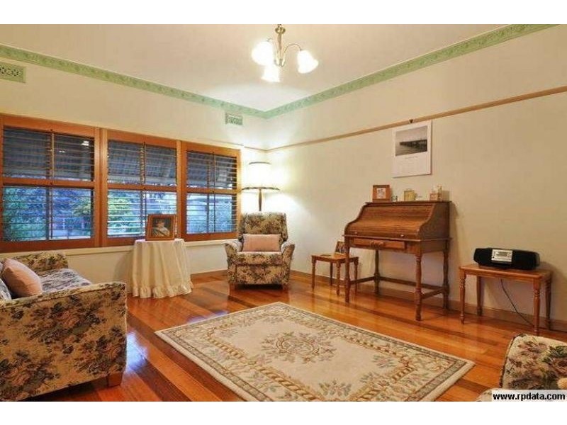 17 Warraburra Avenue, Rosebud VIC 3939