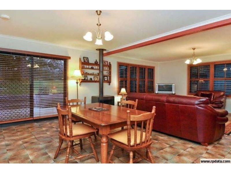 17 Warraburra Avenue, Rosebud VIC 3939