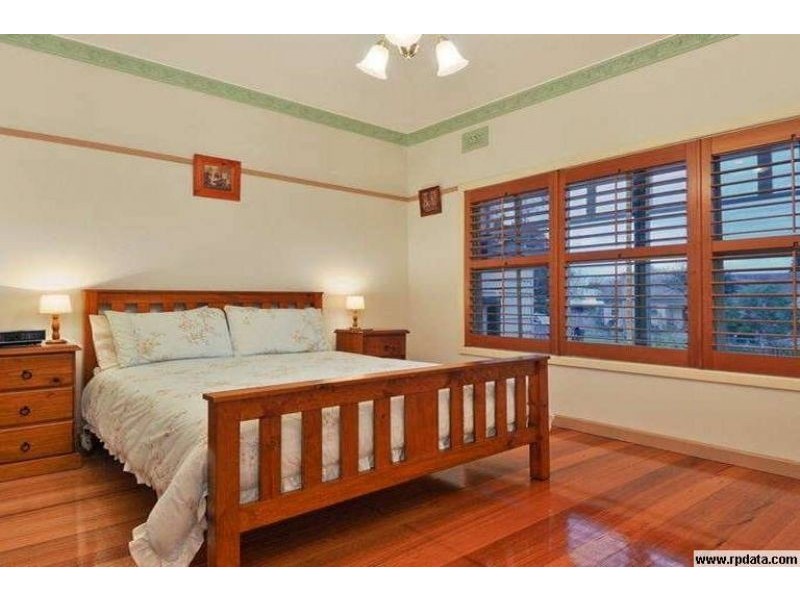 17 Warraburra Avenue, Rosebud VIC 3939