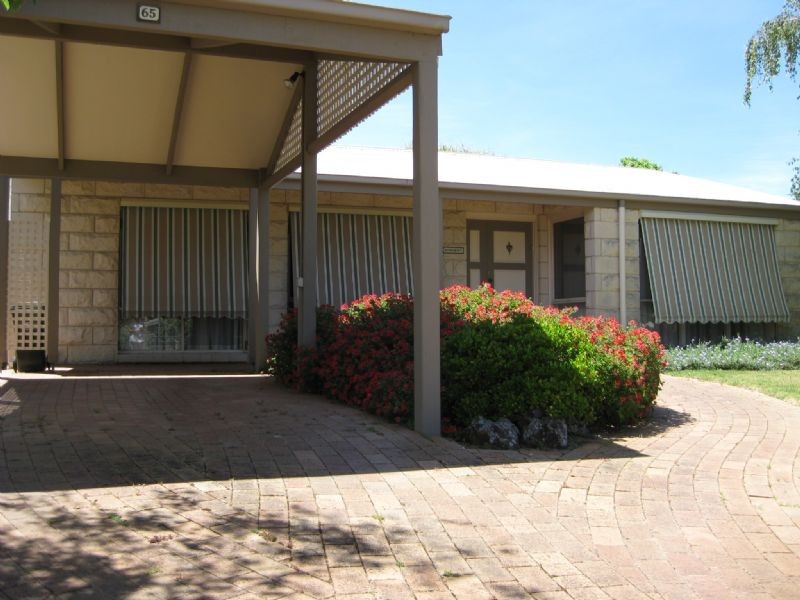 65 Banksia Place, Rosebud VIC 3939