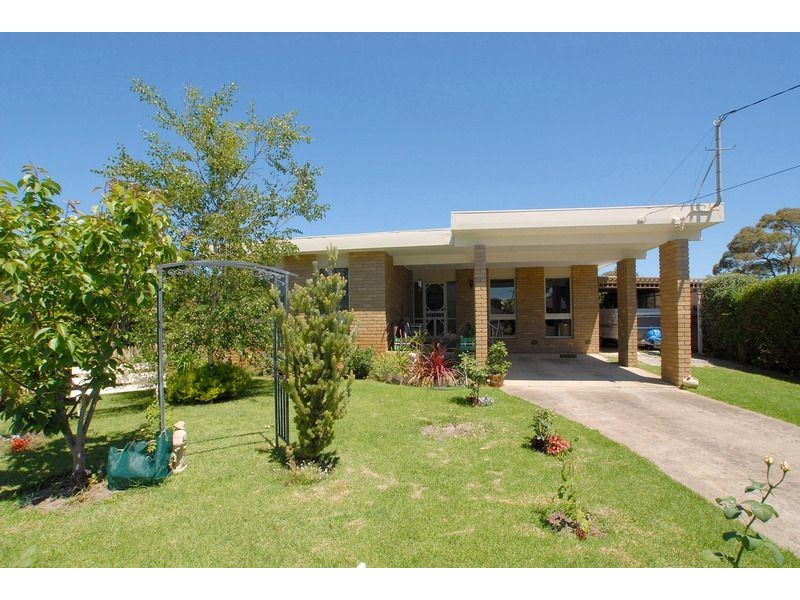 16 Balaka Street, Rosebud West VIC 3940