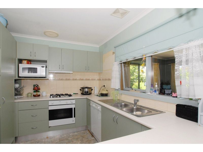 16 Balaka Street, Rosebud West VIC 3940