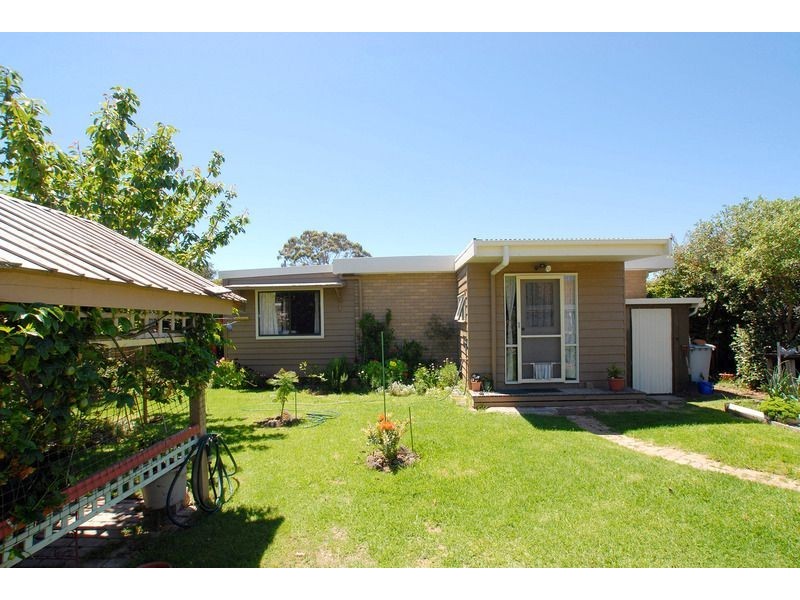 16 Balaka Street, Rosebud West VIC 3940