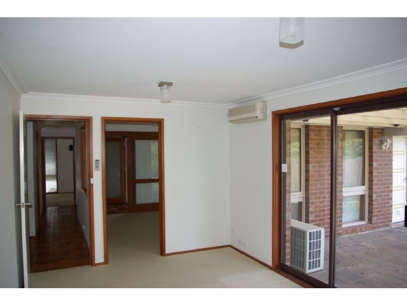 15 Cootamundra Avenue, Rosebud West VIC 3940