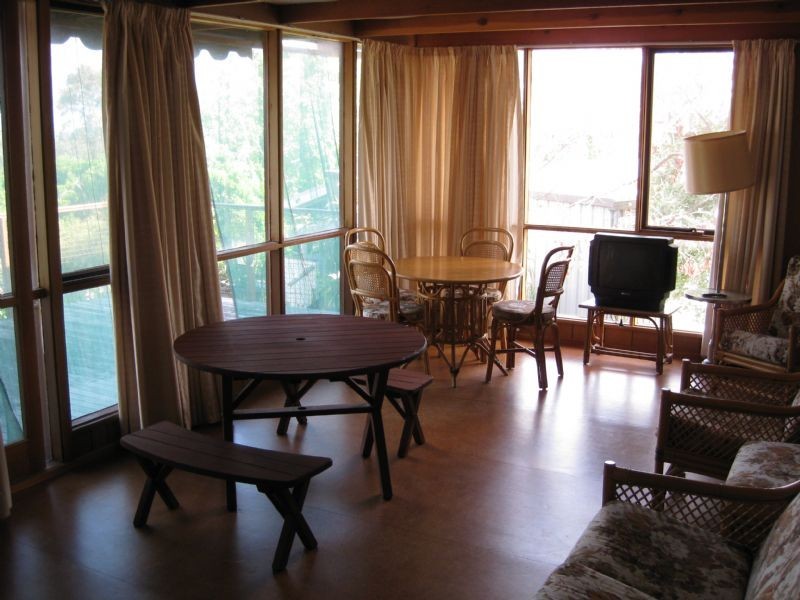 52 Cairn Road, Mccrae VIC 3938