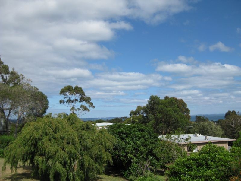 52 Cairn Road, Mccrae VIC 3938