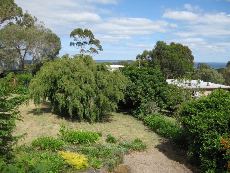 52 Cairn Road, Mccrae VIC 3938