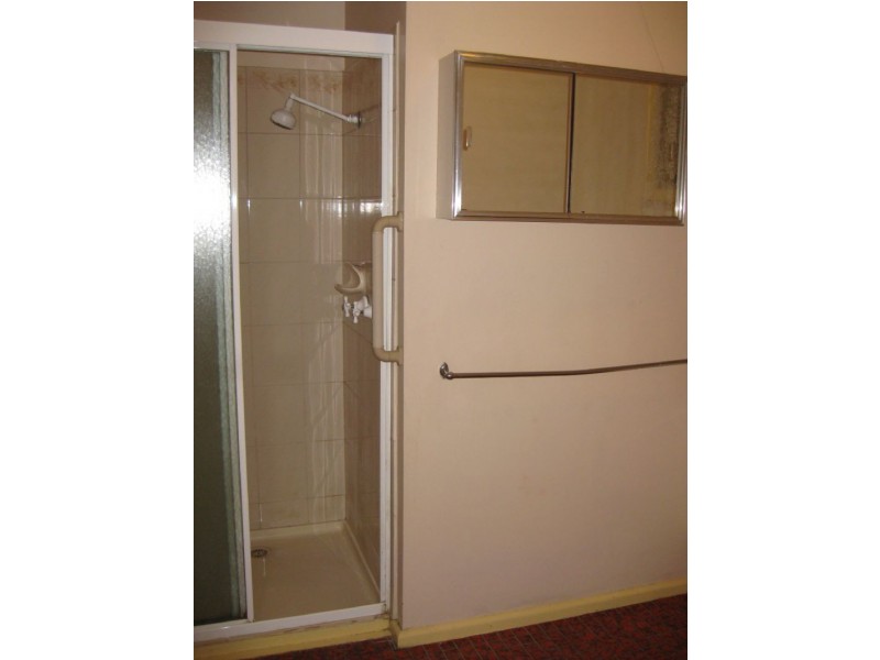 4 Walpole Avenue, Rosebud VIC 3939