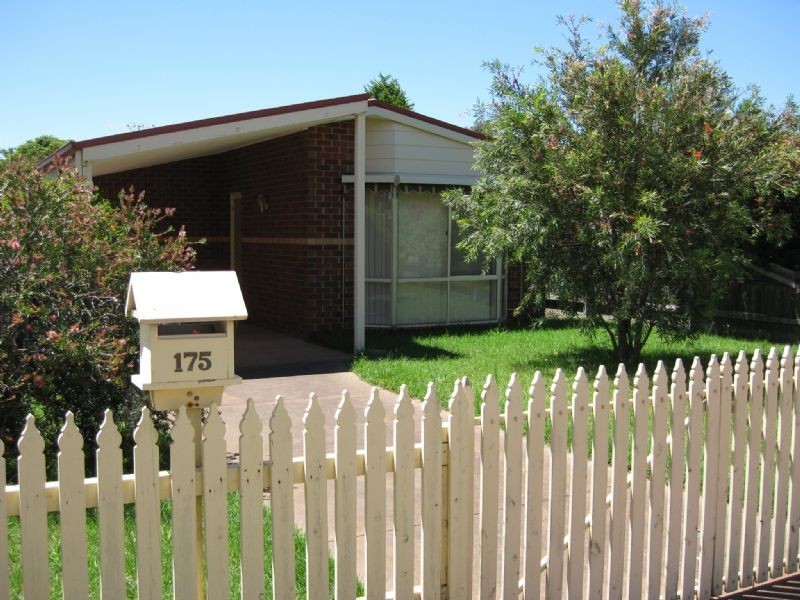 175 Third Avenue, Rosebud VIC 3939