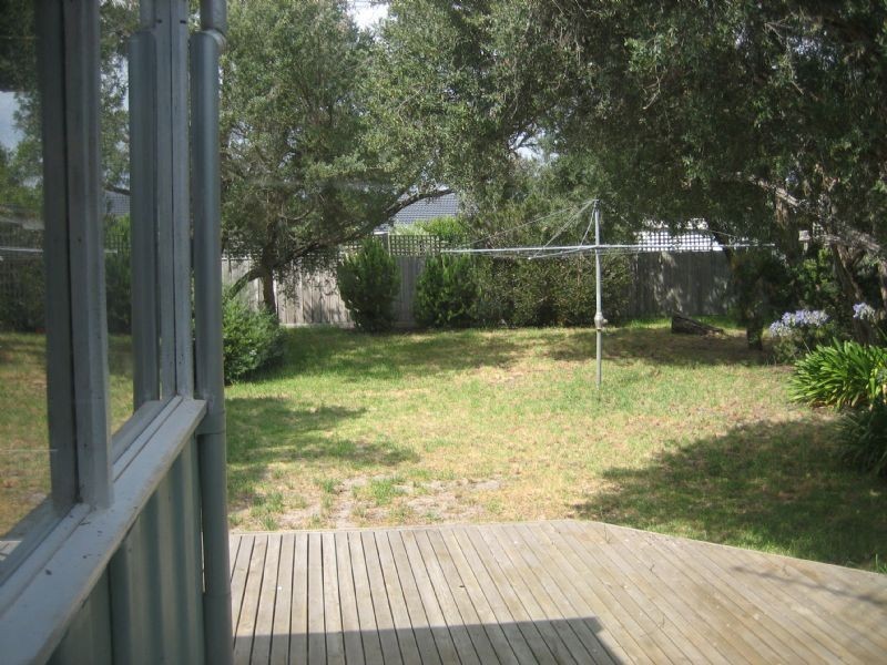 1 Wynne Street, Rosebud West VIC 3940