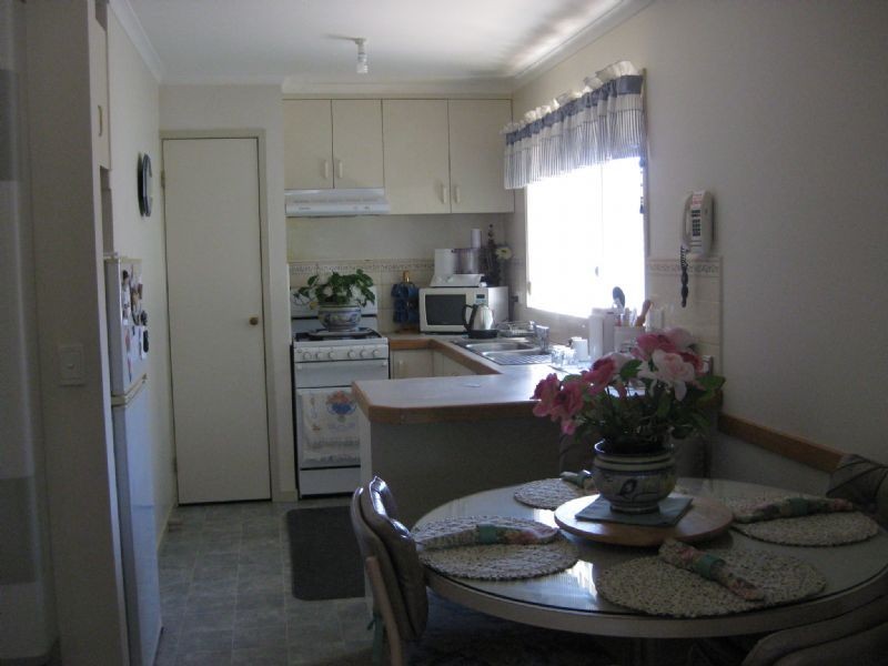 170 Sixth Avenue, Rosebud VIC 3939