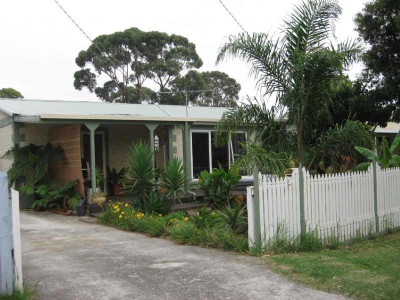 8 Overlea Street, Rosebud VIC 3939