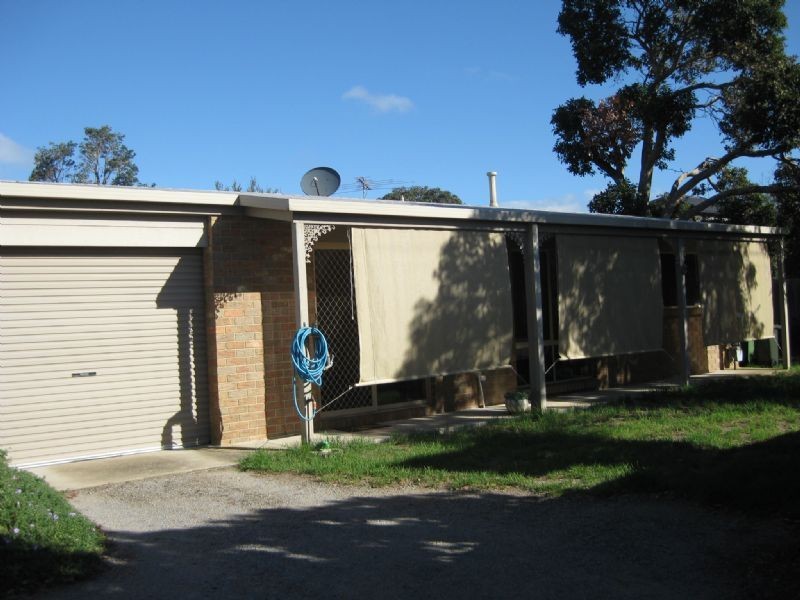 11a Florence Ave, Rosebud West VIC 3940