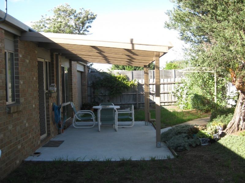 11a Florence Ave, Rosebud West VIC 3940