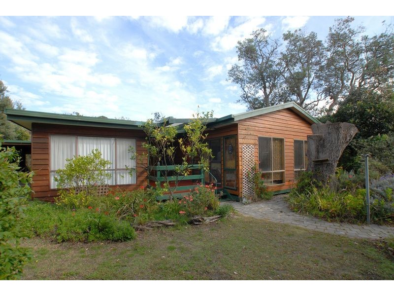 1 Florence Avenue, Rosebud West VIC 3940