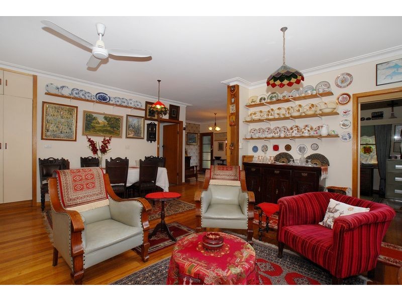 1 Florence Avenue, Rosebud West VIC 3940