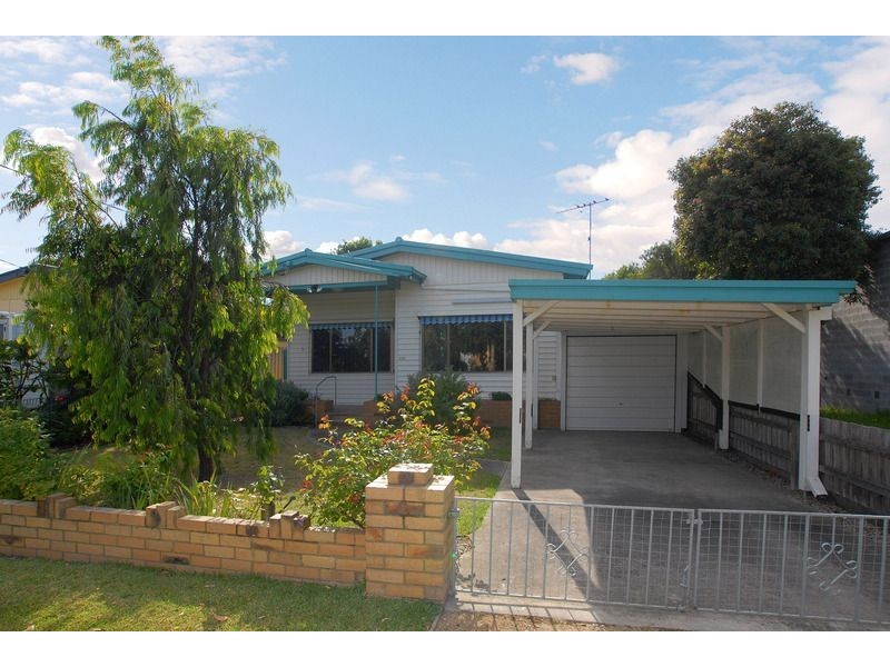 113 Ninth Avenue, Rosebud VIC 3939