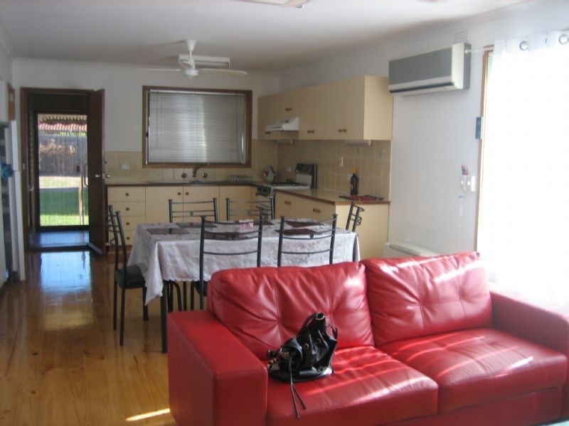 18 Balaka Street, Rosebud West VIC 3940