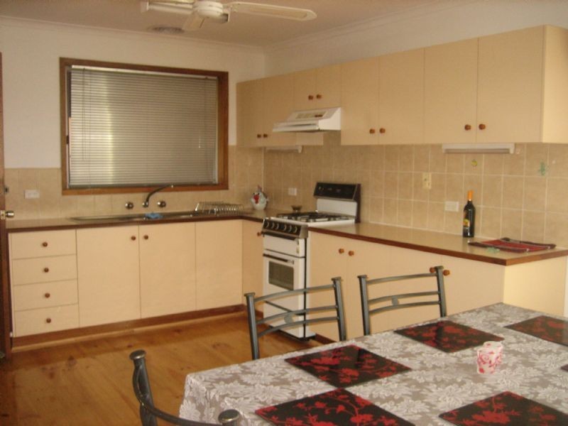 18 Balaka Street, Rosebud West VIC 3940