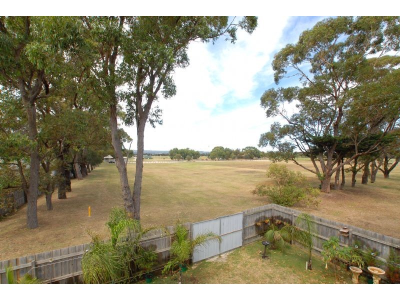 111 Truemans Road, Rosebud West VIC 3940