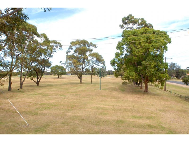 111 Truemans Road, Rosebud West VIC 3940