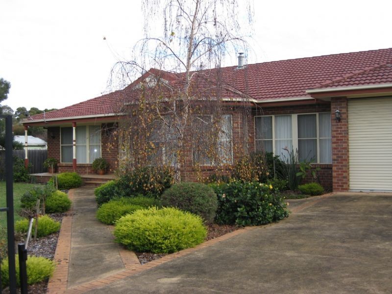 8 Mirriam Avenue, Rosebud West VIC 3940