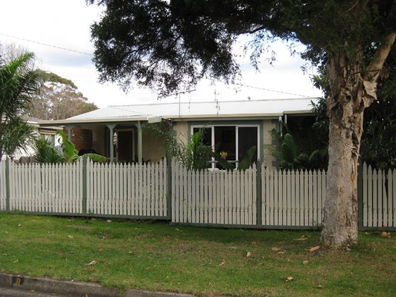 8 Overlea Street, Rosebud VIC 3939