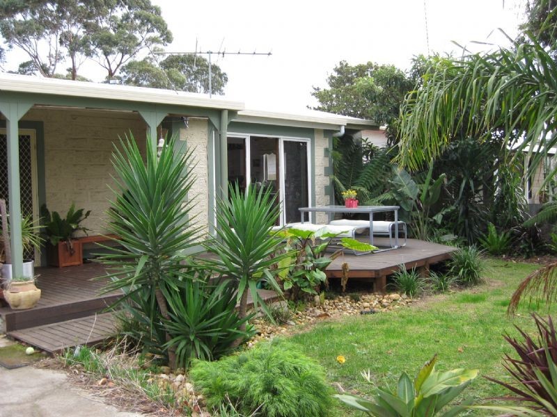 8 Overlea Street, Rosebud VIC 3939