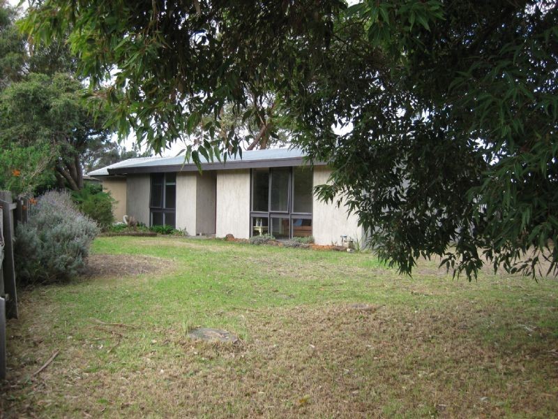 89 Cootamundra Avenue, Rosebud West VIC 3940