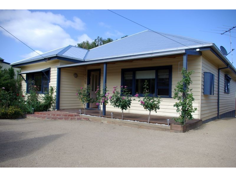 28 Foam Street, Rosebud VIC 3939