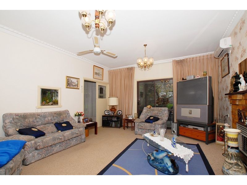 92-94 Fifth Avenue, Rosebud VIC 3939