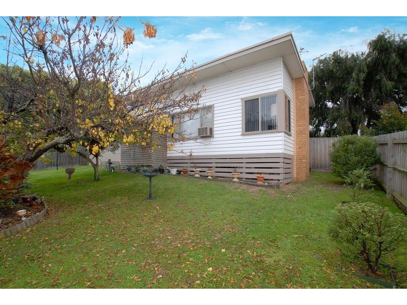 92-94 Fifth Avenue, Rosebud VIC 3939