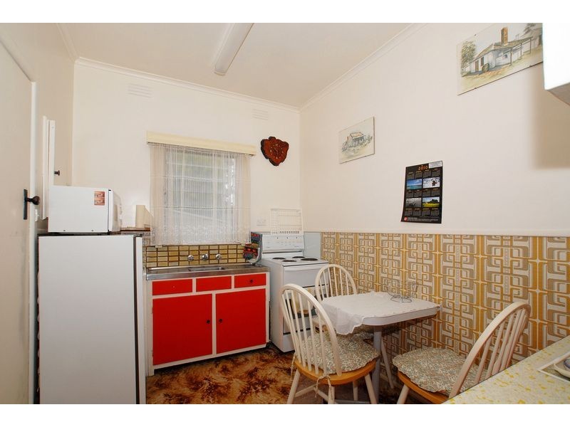 92-94 Fifth Avenue, Rosebud VIC 3939